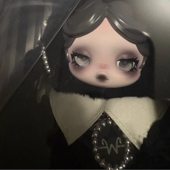 POP MART x Skullpanda x WEDNESDAY (classic version) - Picture 4 of 9